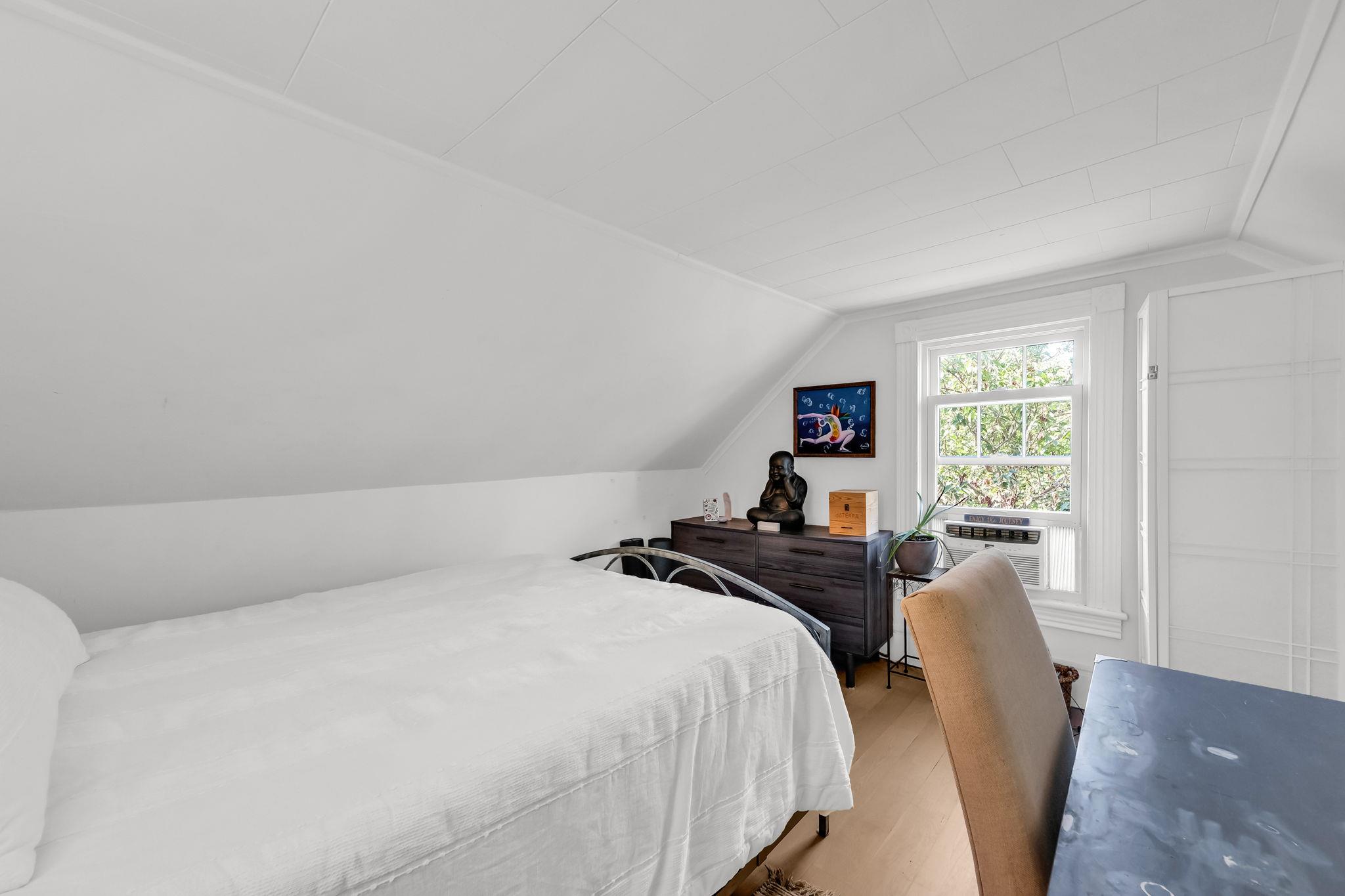 7 Atlantic Avenue, East Moriches, NY 11940