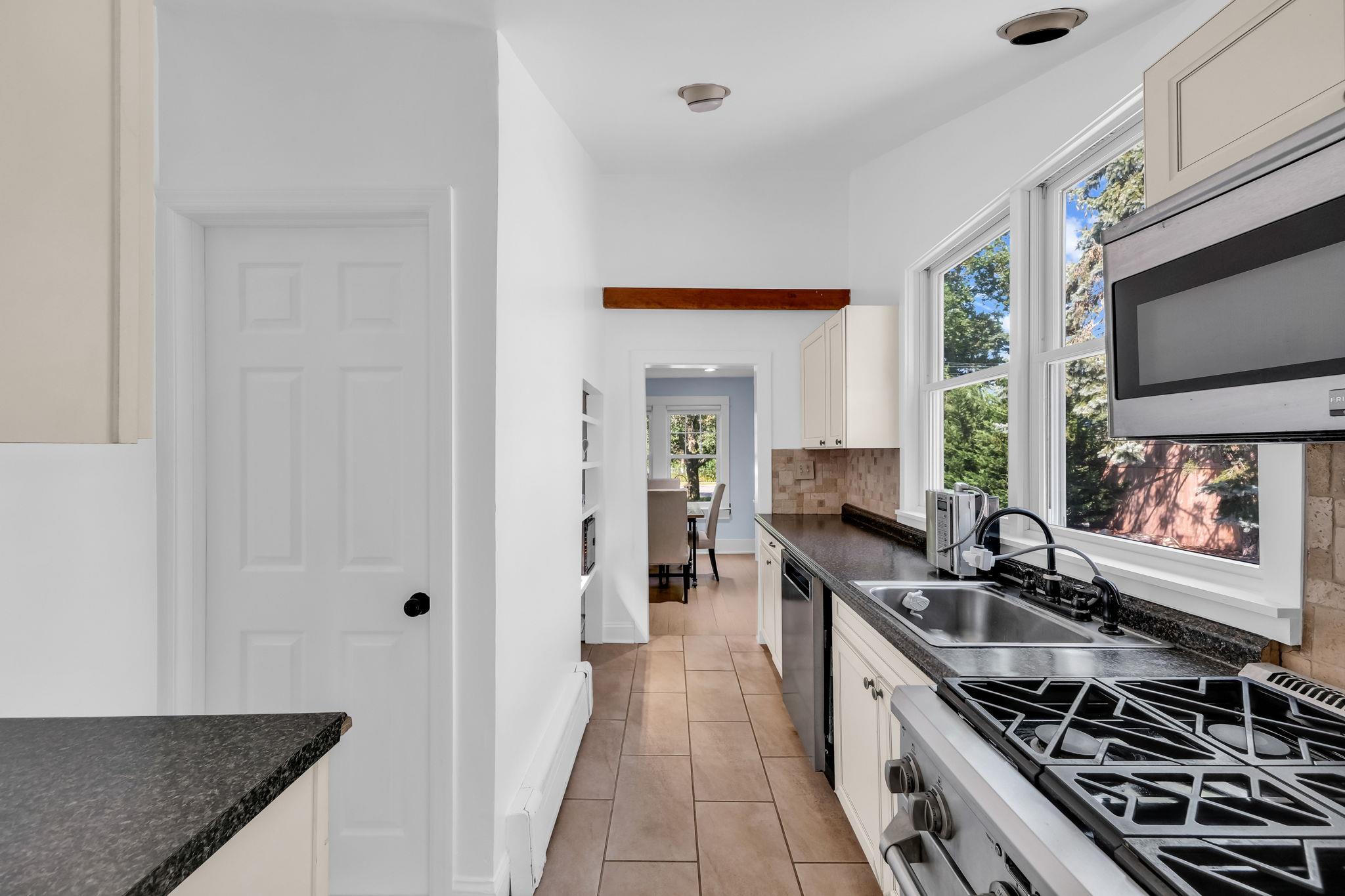 7 Atlantic Avenue, East Moriches, NY 11940