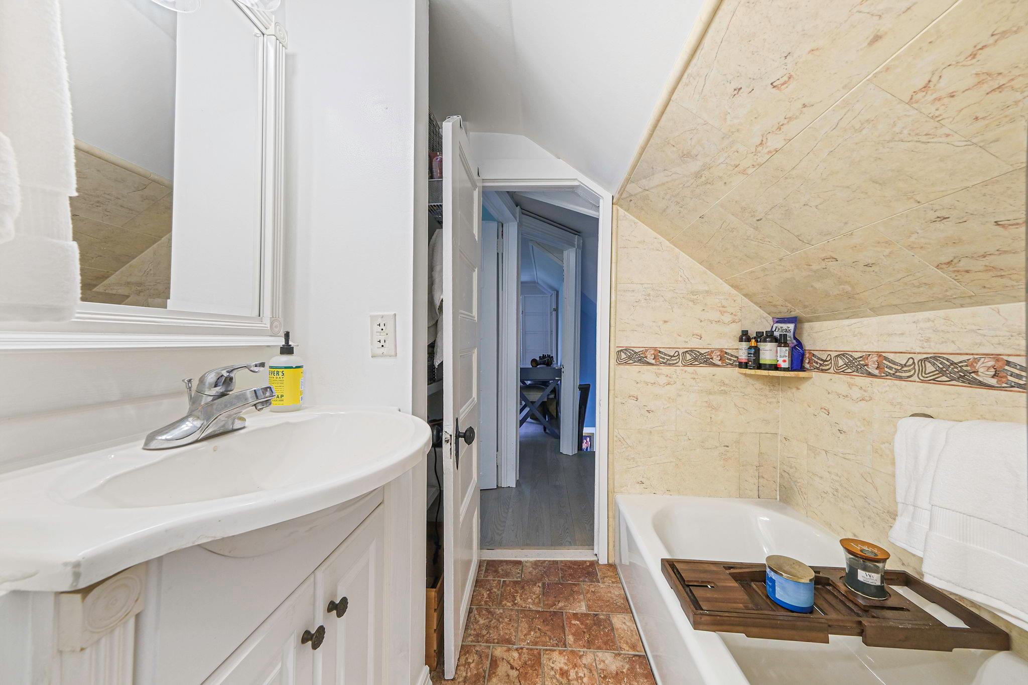 7 Atlantic Avenue, East Moriches, NY 11940