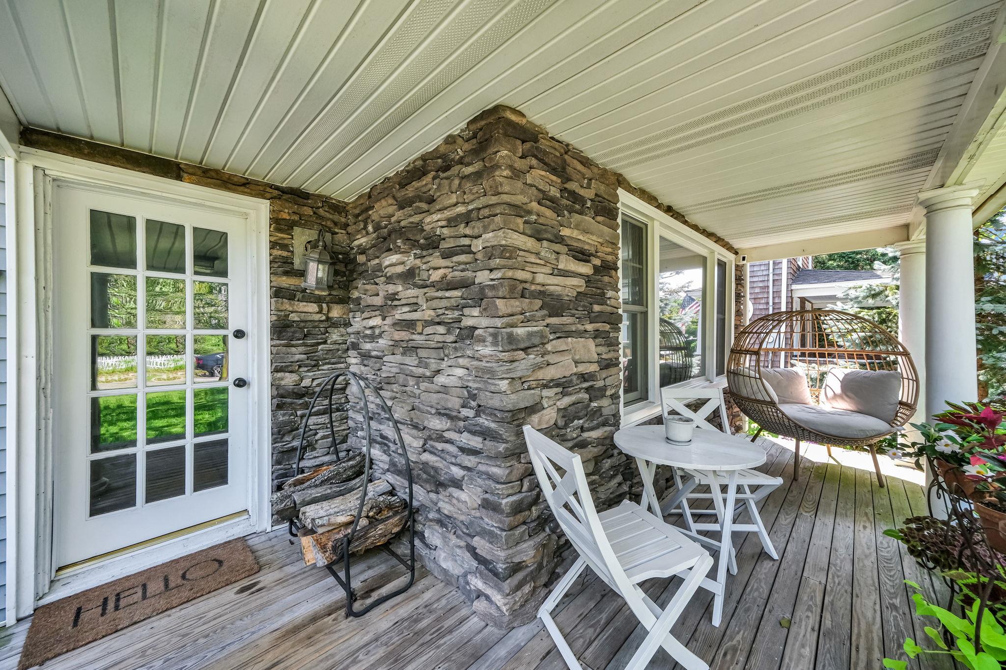 7 Atlantic Avenue, East Moriches, NY 11940