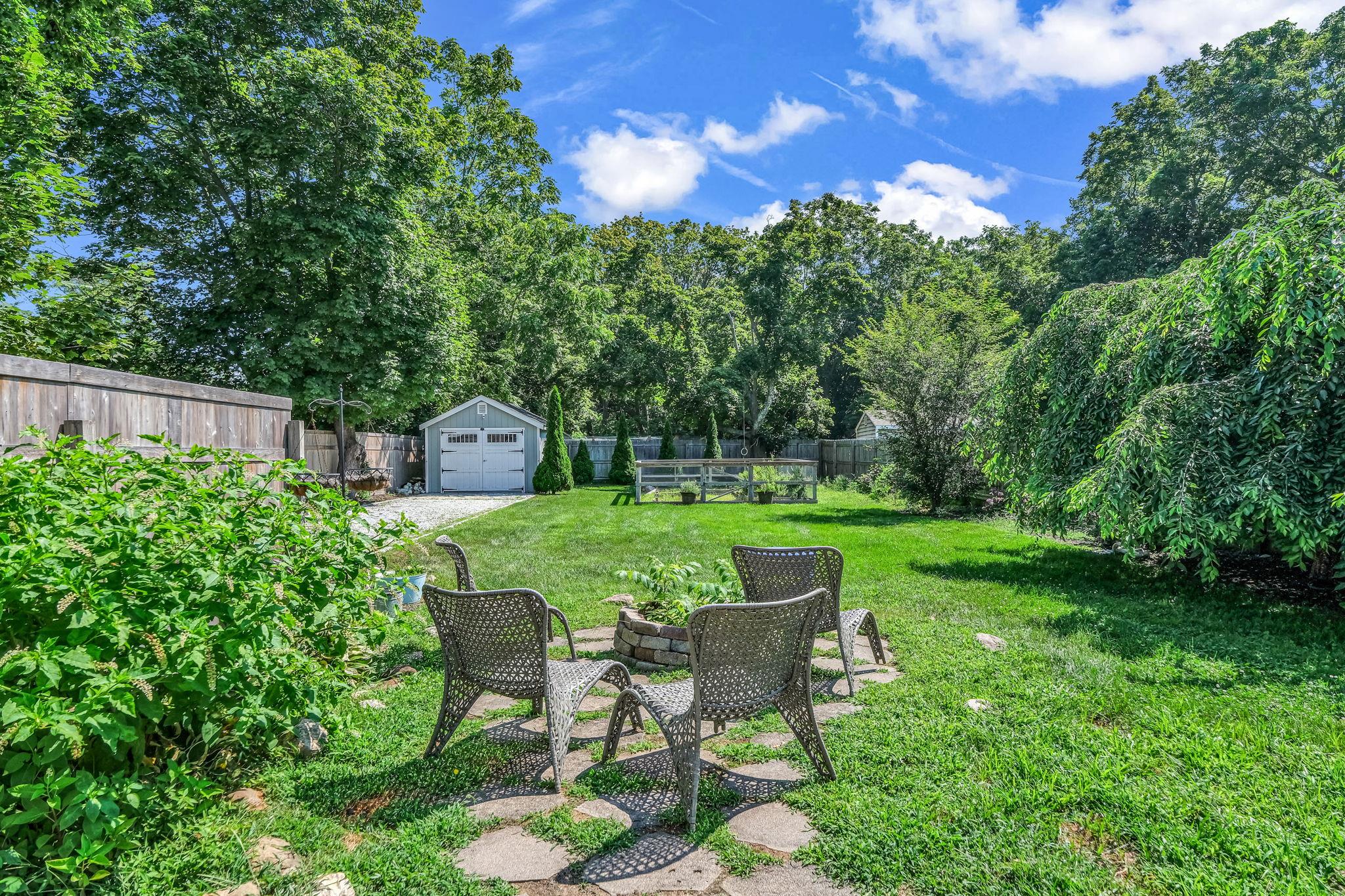 7 Atlantic Avenue, East Moriches, NY 11940