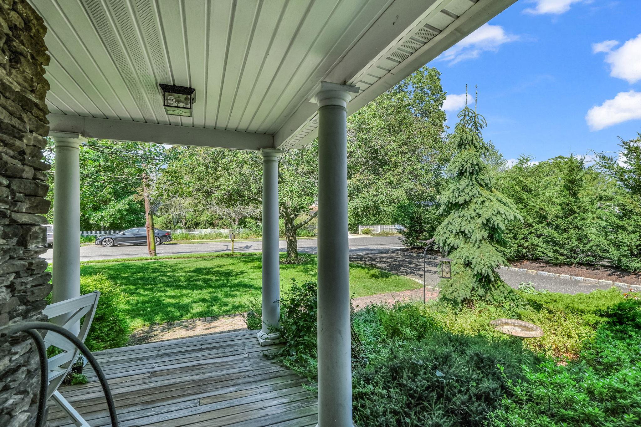 7 Atlantic Avenue, East Moriches, NY 11940