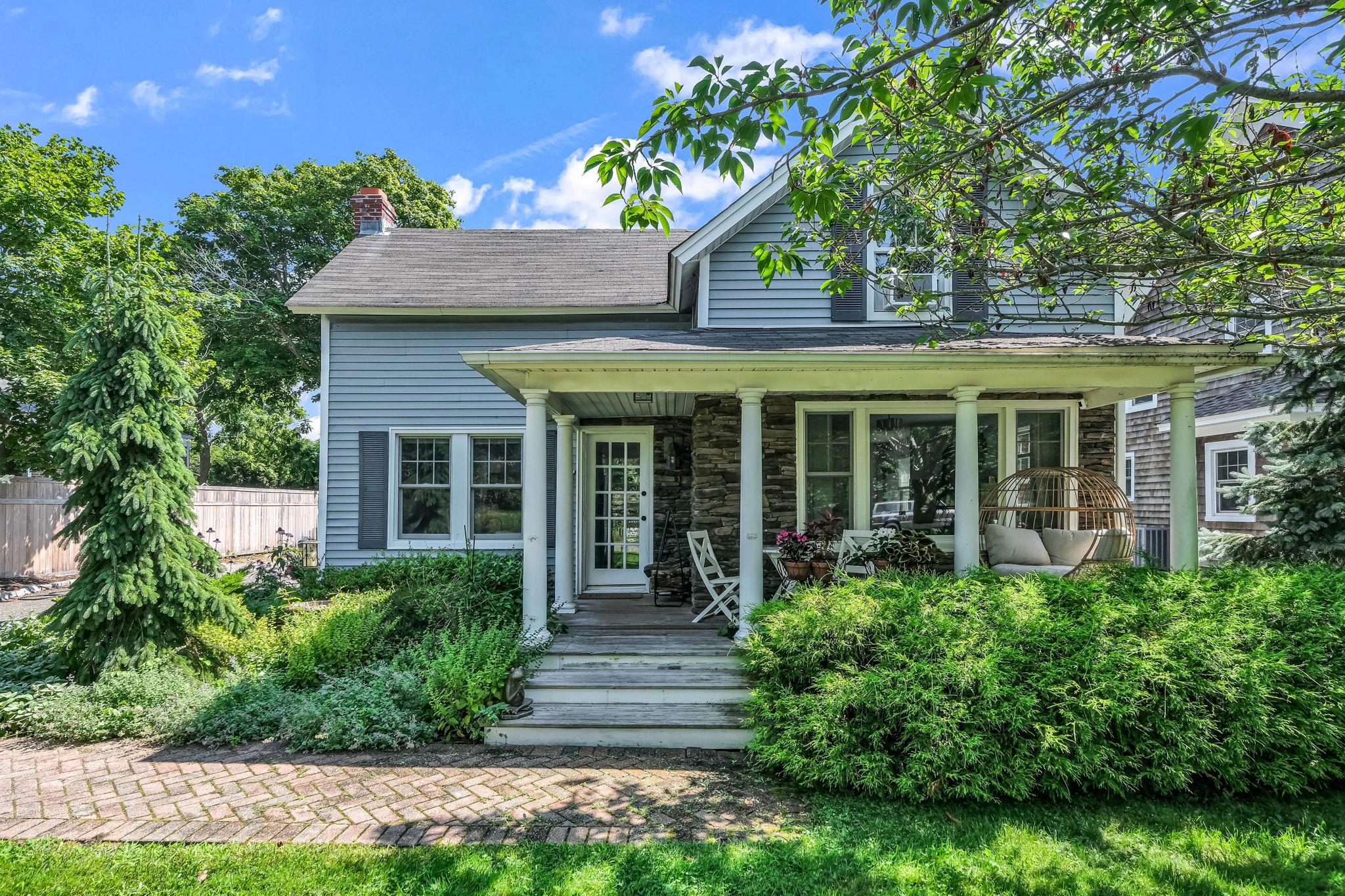 7 Atlantic Avenue, East Moriches, NY 11940