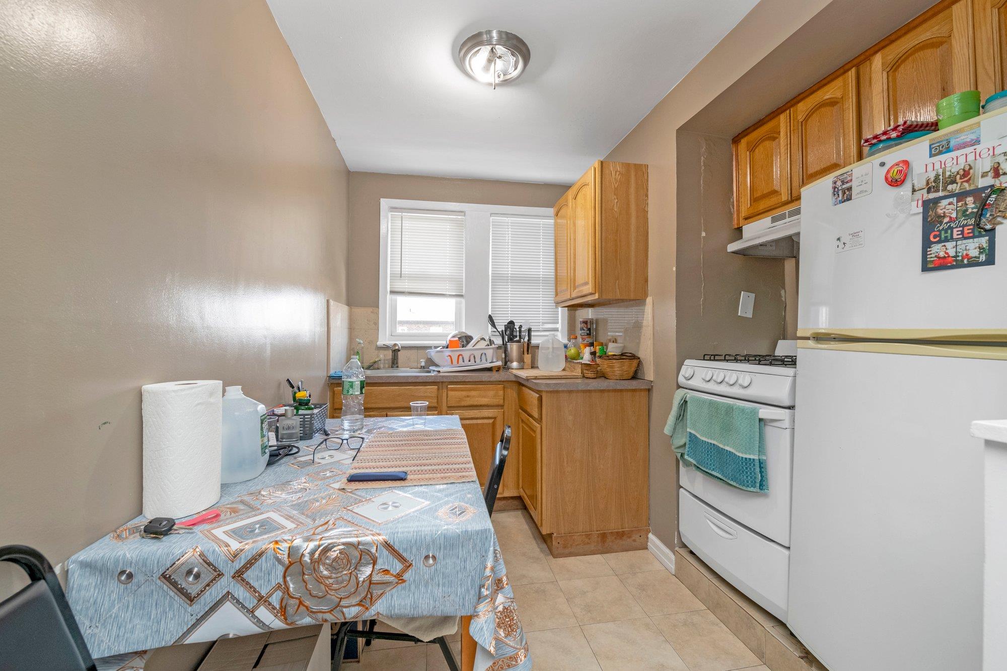 2441 Yates Avenue, Bronx, NY 10469