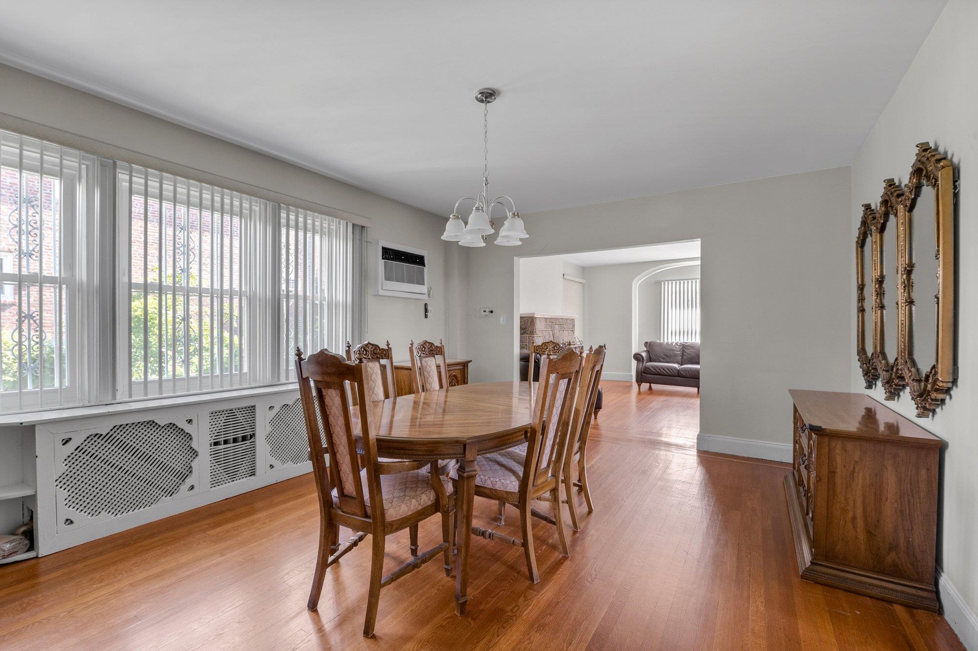 2441 Yates Avenue, Bronx, NY 10469