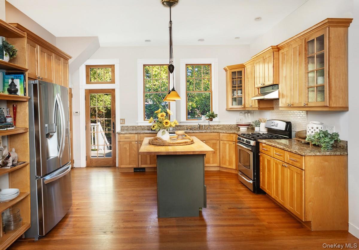 50 Belden Avenue, Dobbs Ferry, NY 10522