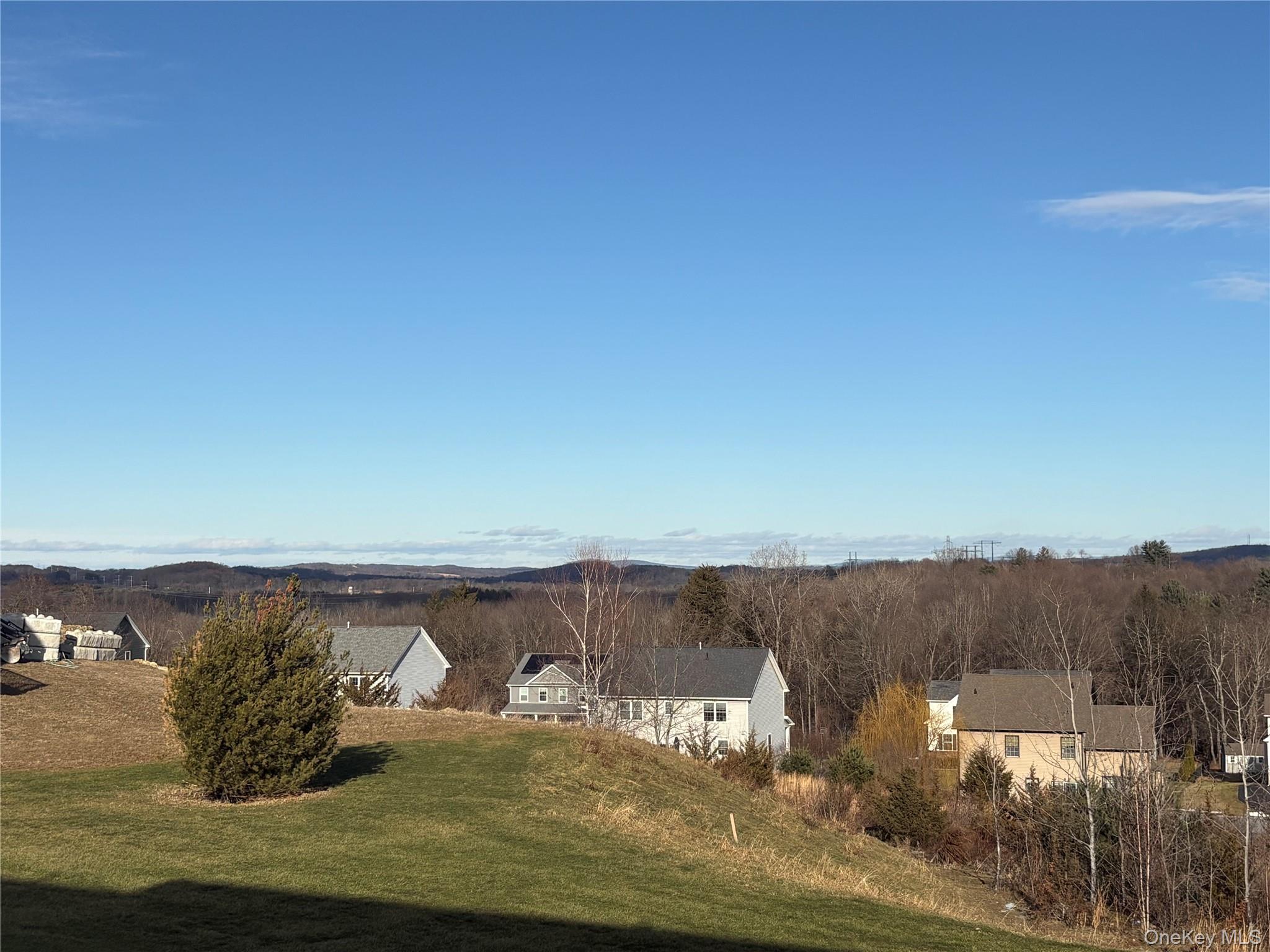 30 Dartmouth Drive, Poughkeepsie, NY 12603