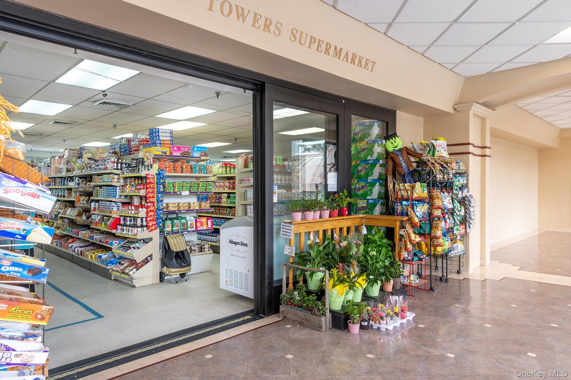 269-10 Grand Central Parkway # 4V, Floral Park, NY 11005