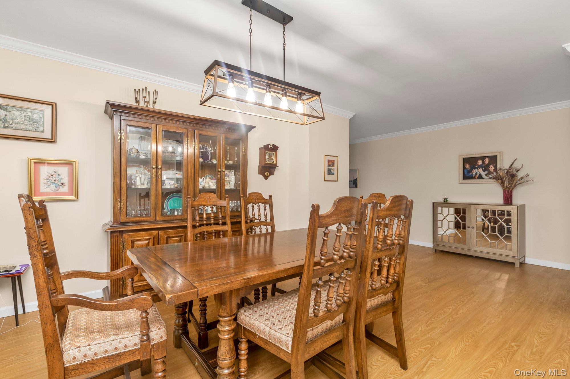 269-10 Grand Central Parkway # 4V, Floral Park, NY 11005