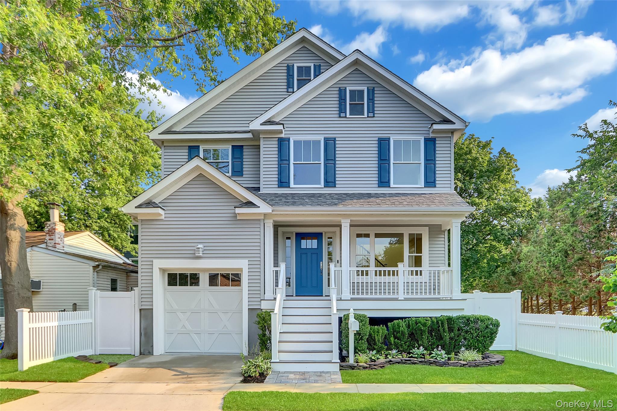 7 Bayview Street E, East Rockaway, NY 11518