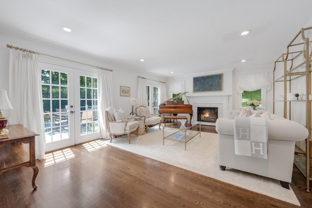 43 Whippoorwill Road E, Armonk, NY 10504