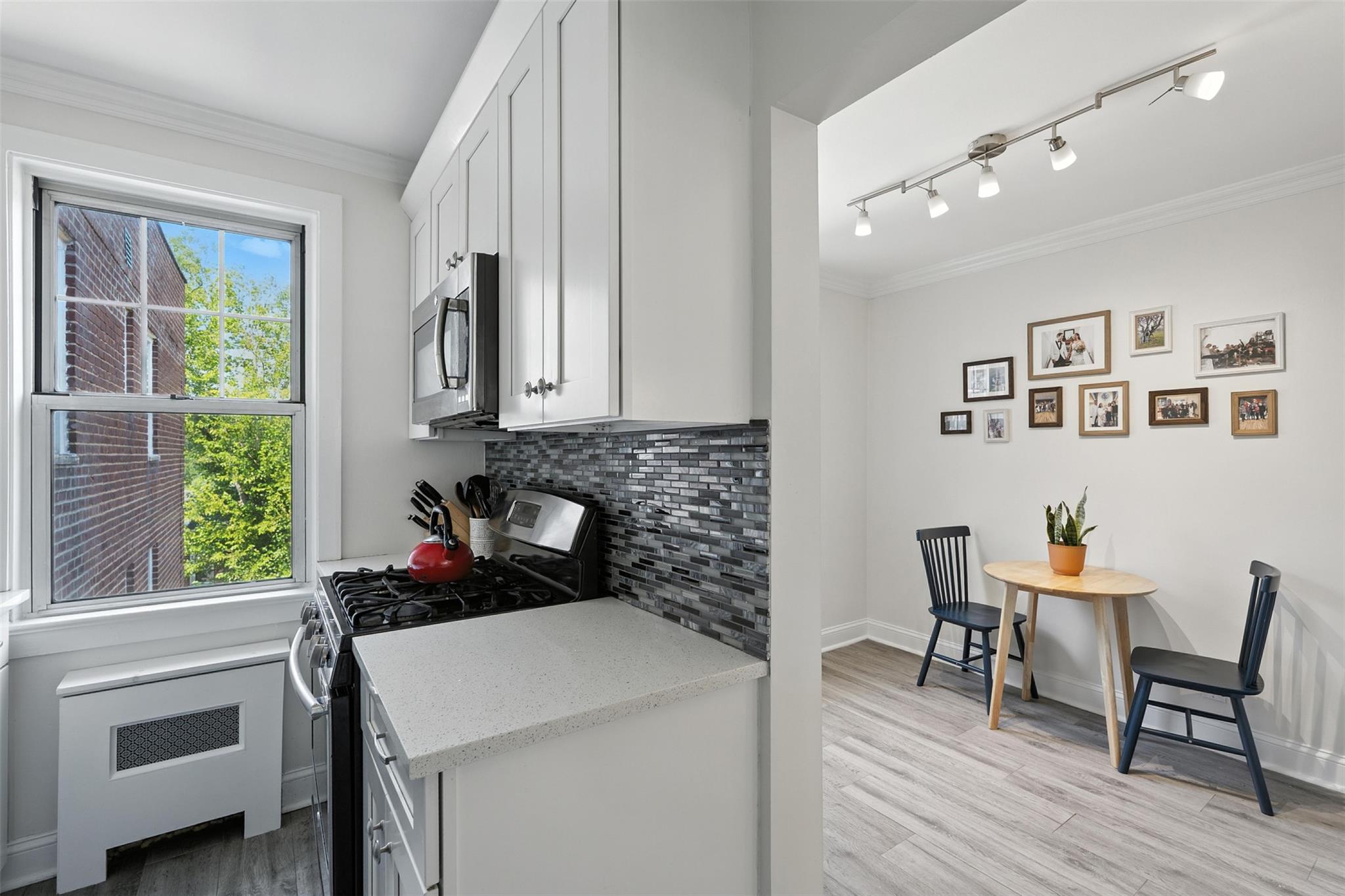 14 Soundview Avenue # 8, White Plains, NY 10606