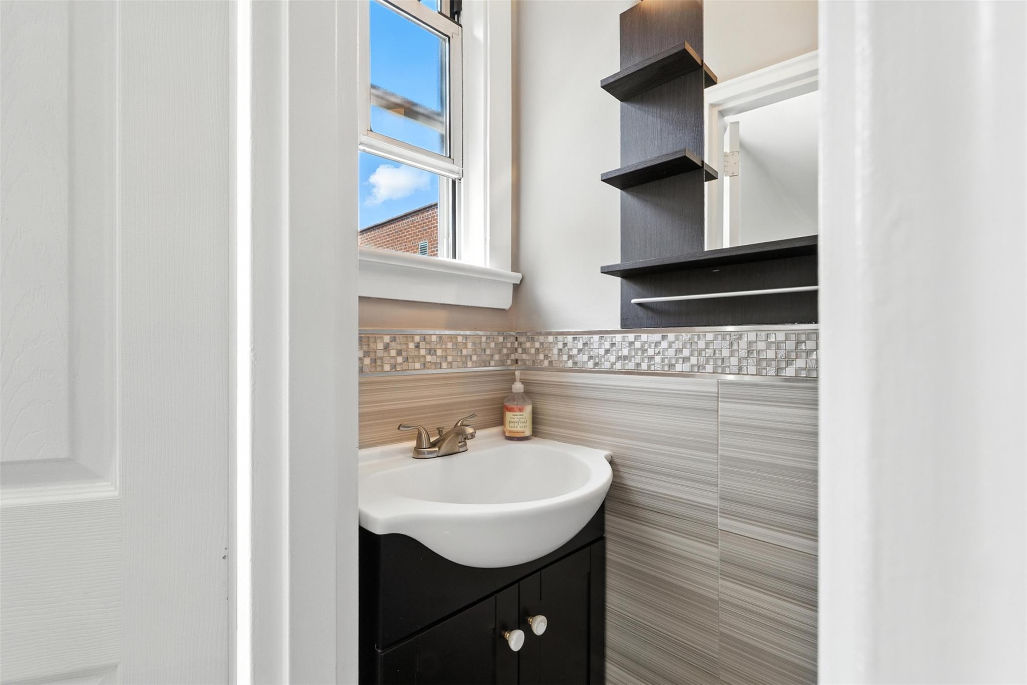 14 Soundview Avenue # 8, White Plains, NY 10606