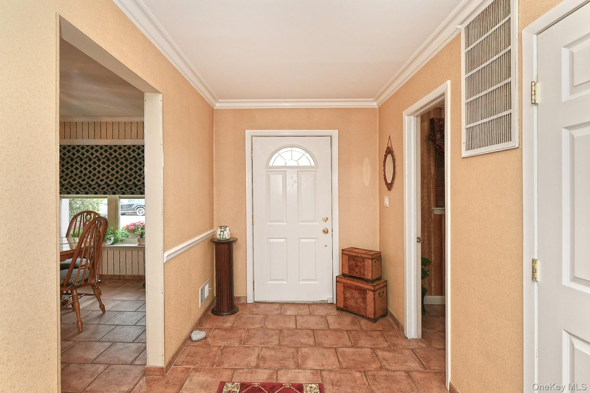 226 Oakview Avenue, Oceanside, NY 11572