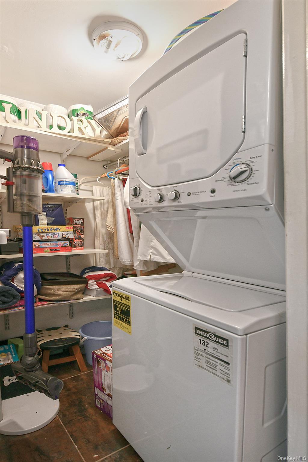 226 Oakview Avenue, Oceanside, NY 11572