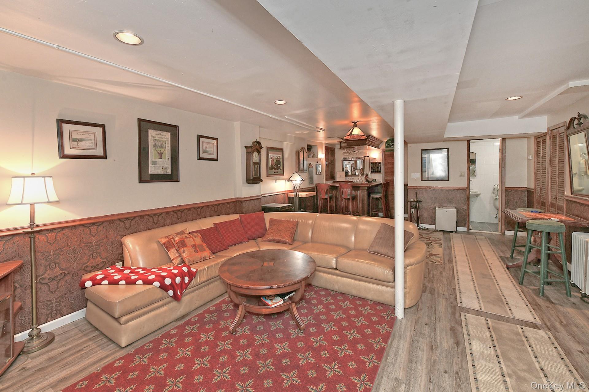 226 Oakview Avenue, Oceanside, NY 11572