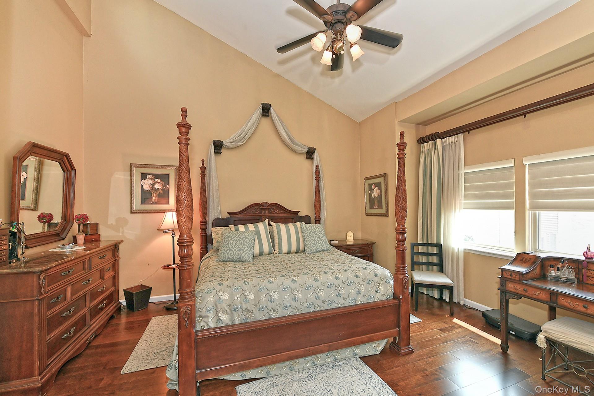 226 Oakview Avenue, Oceanside, NY 11572