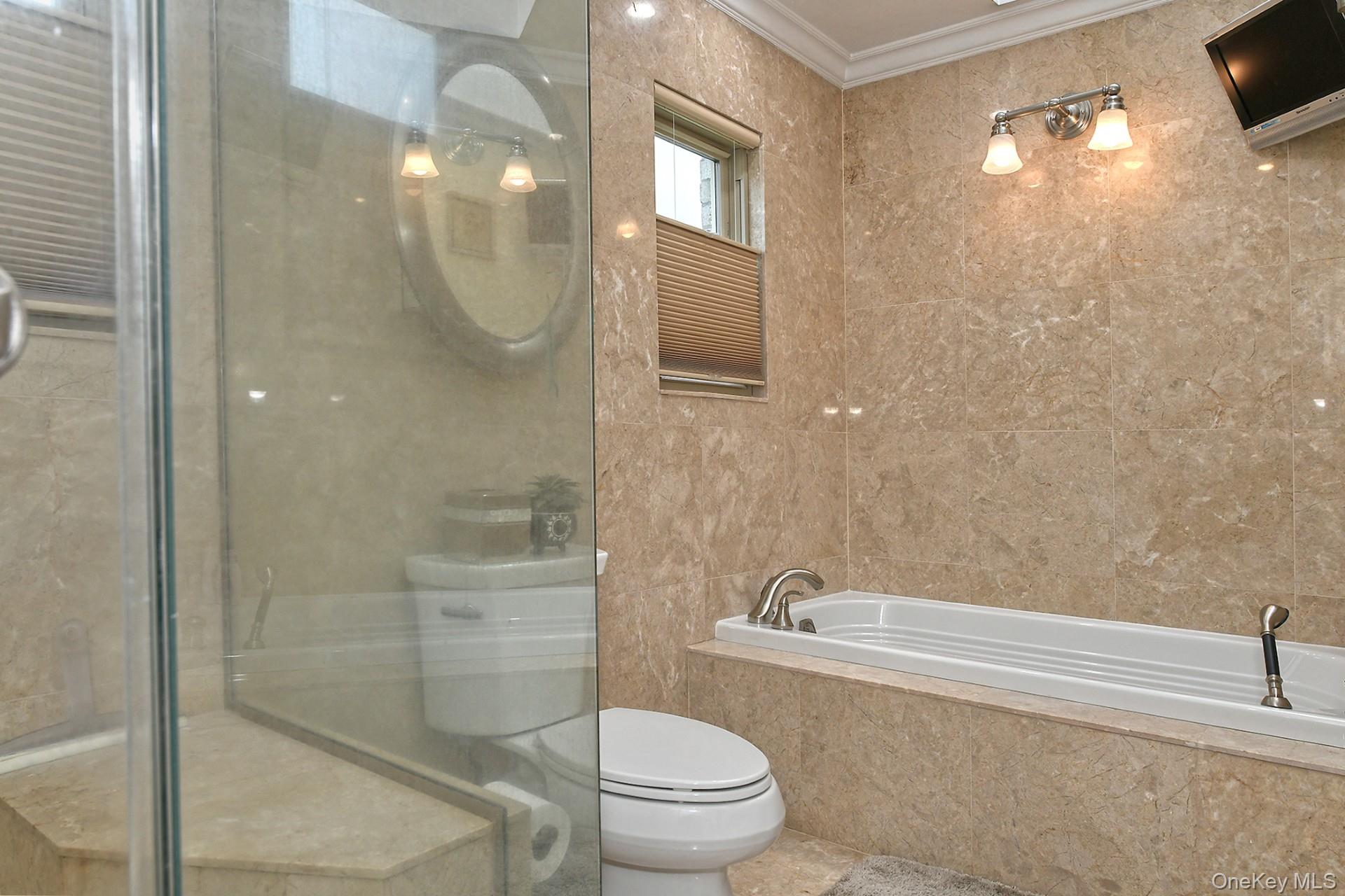 226 Oakview Avenue, Oceanside, NY 11572