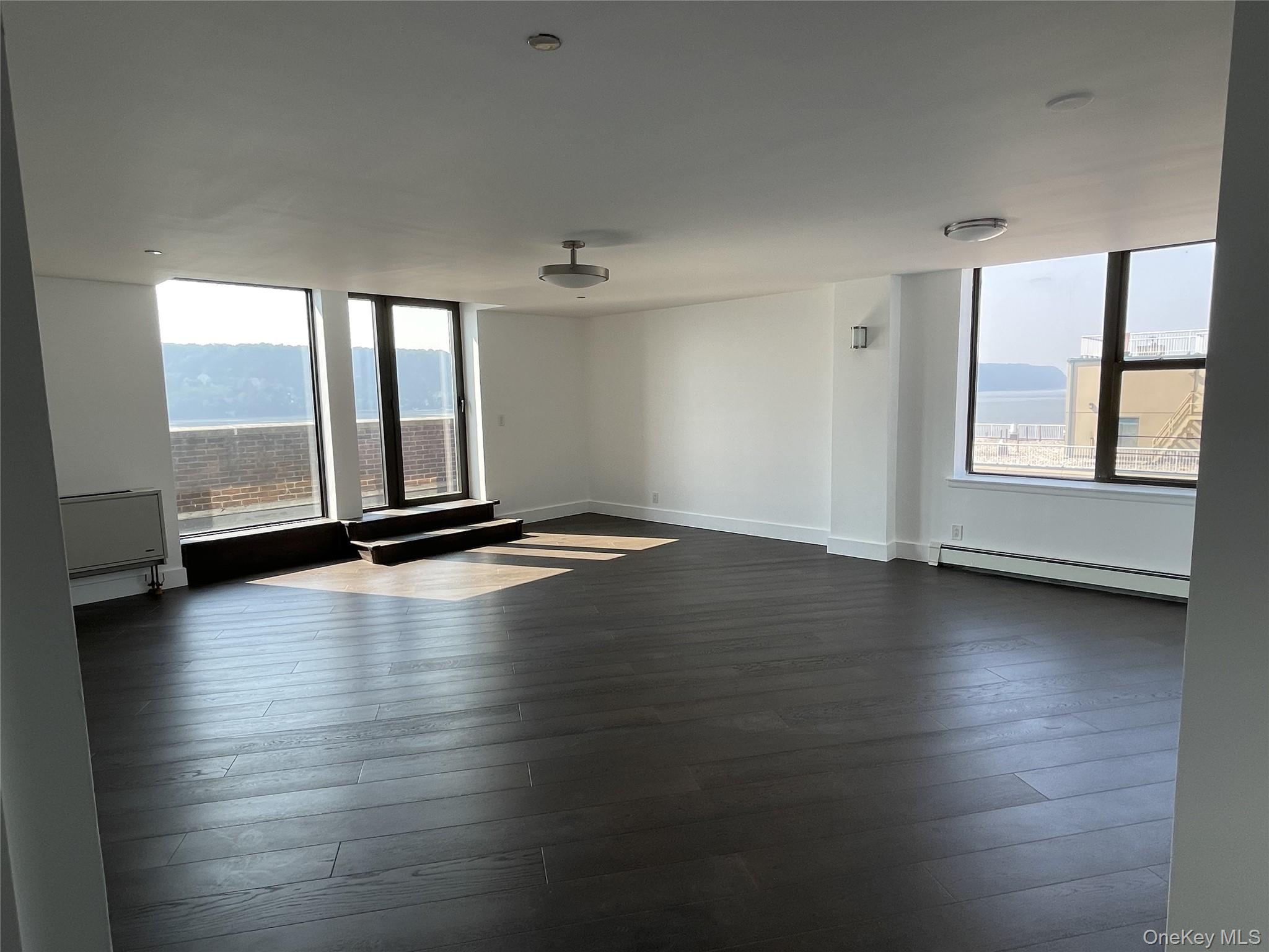 23 Water Grant Street # 10 E, Yonkers, NY 10701