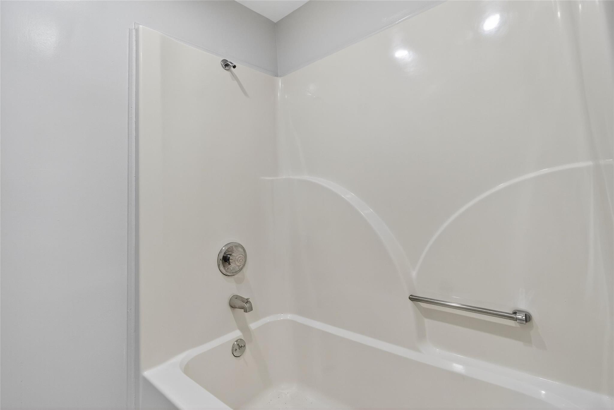 52 Luxton Lake Road, Narrowsburg, NY 12764