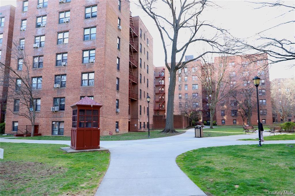 15029 72nd Road # 5C, Flushing, NY 11367