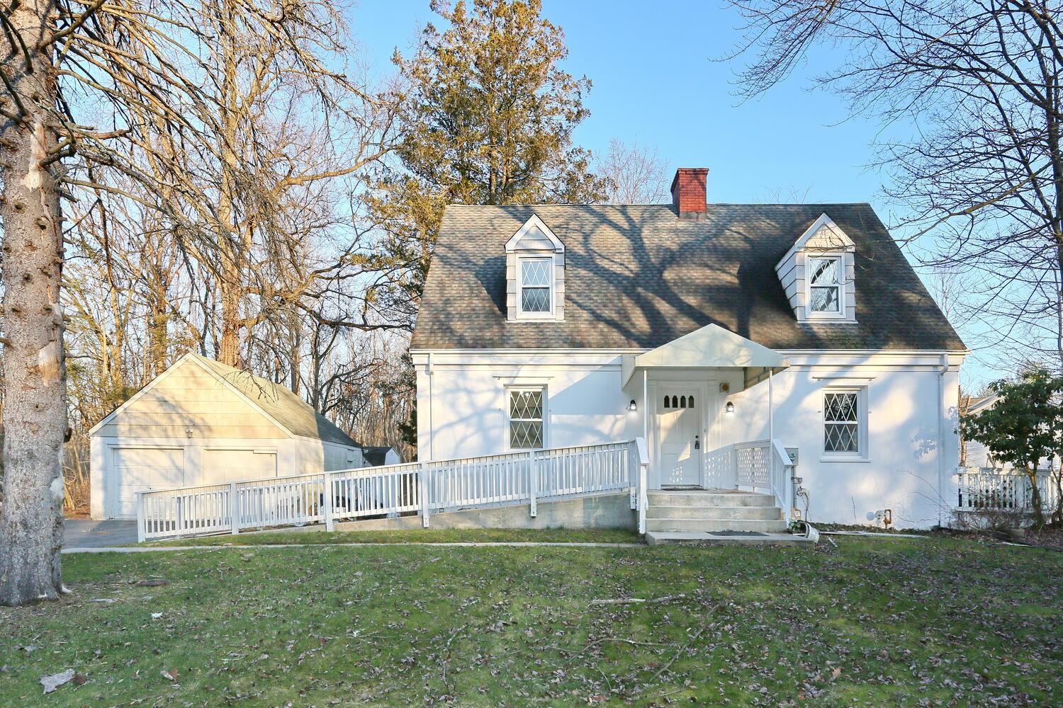 616 Chestnut Ridge Road, Chestnut Ridge, NY 10977