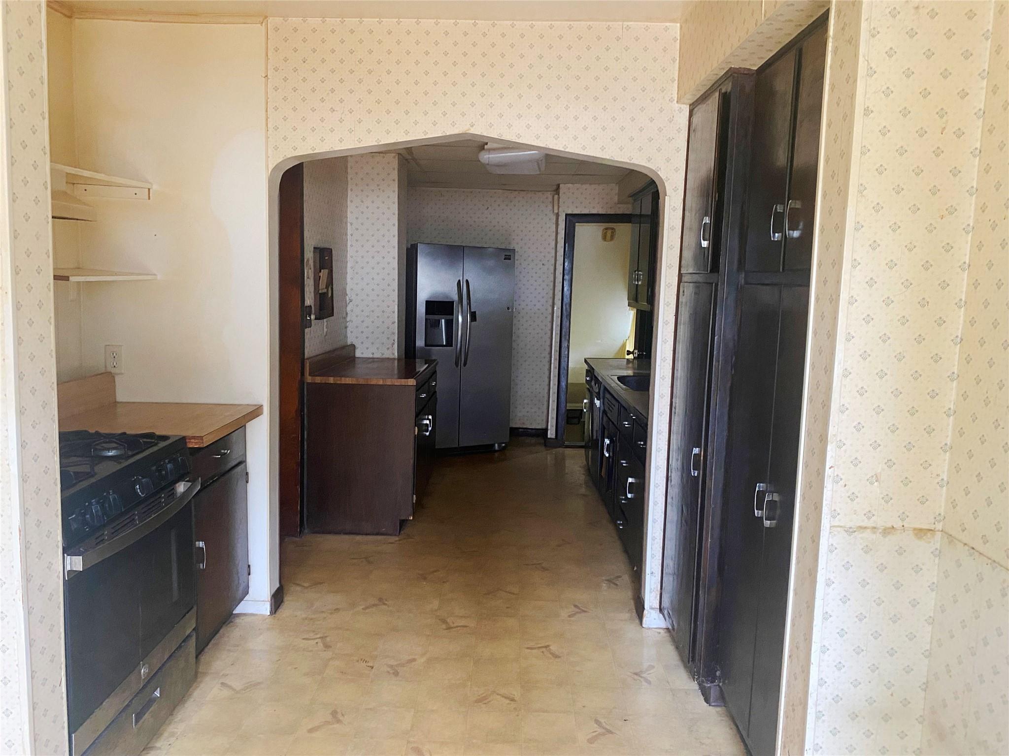 1 Lewis Place, Lynbrook, NY 11563