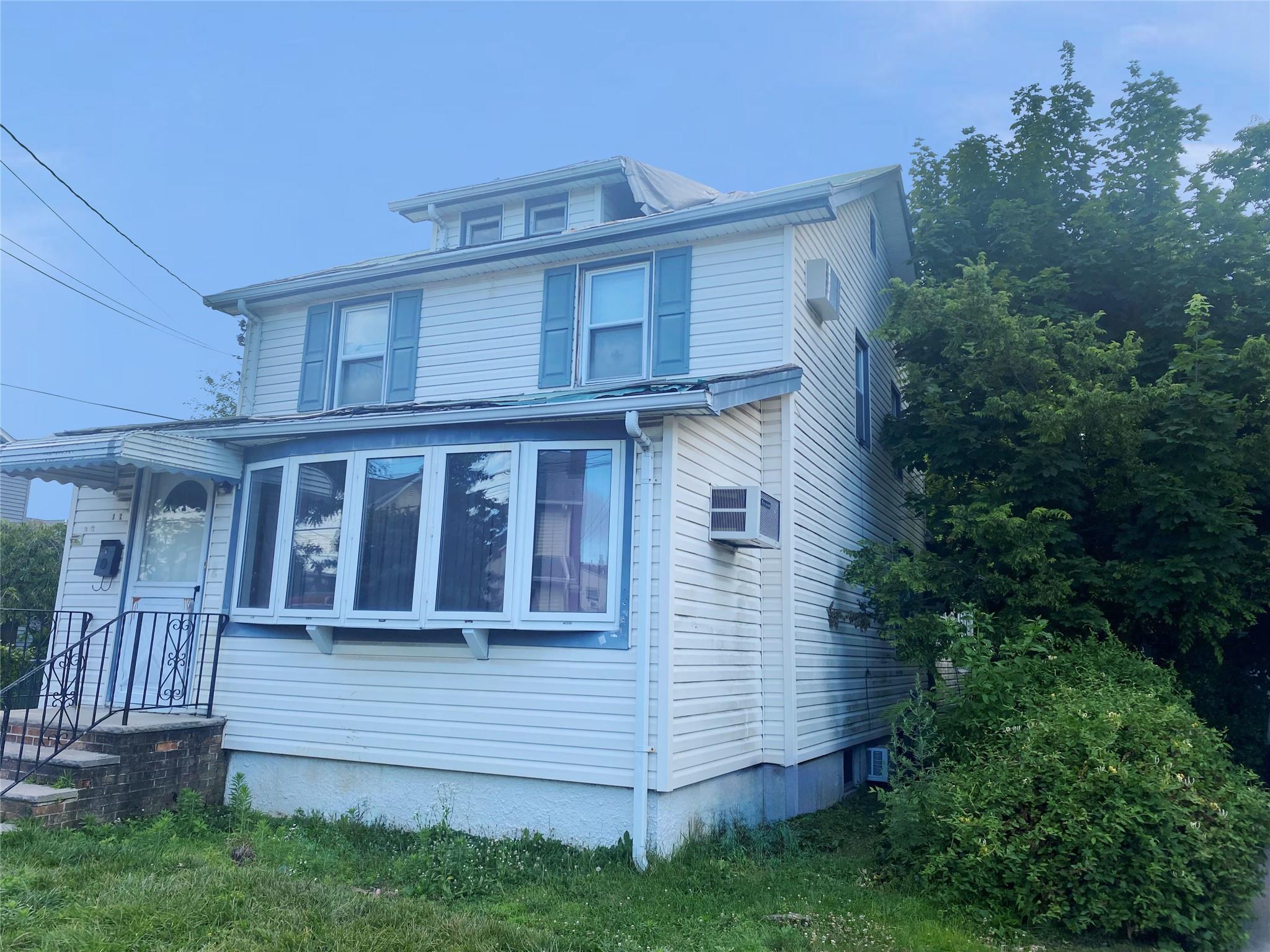 1 Lewis Place, Lynbrook, NY 11563