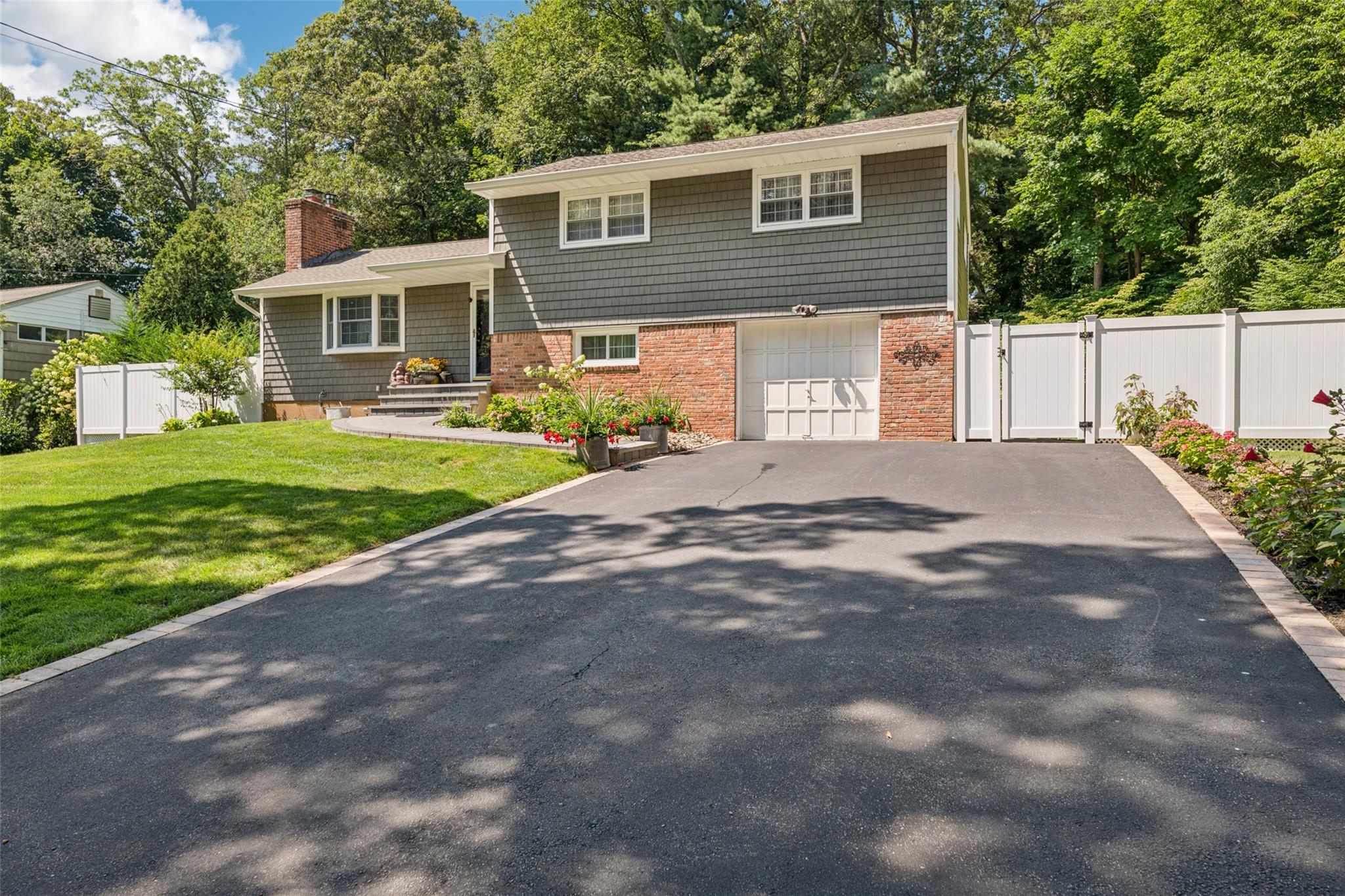 42 Wyoming Drive, Huntington Station, NY 11746