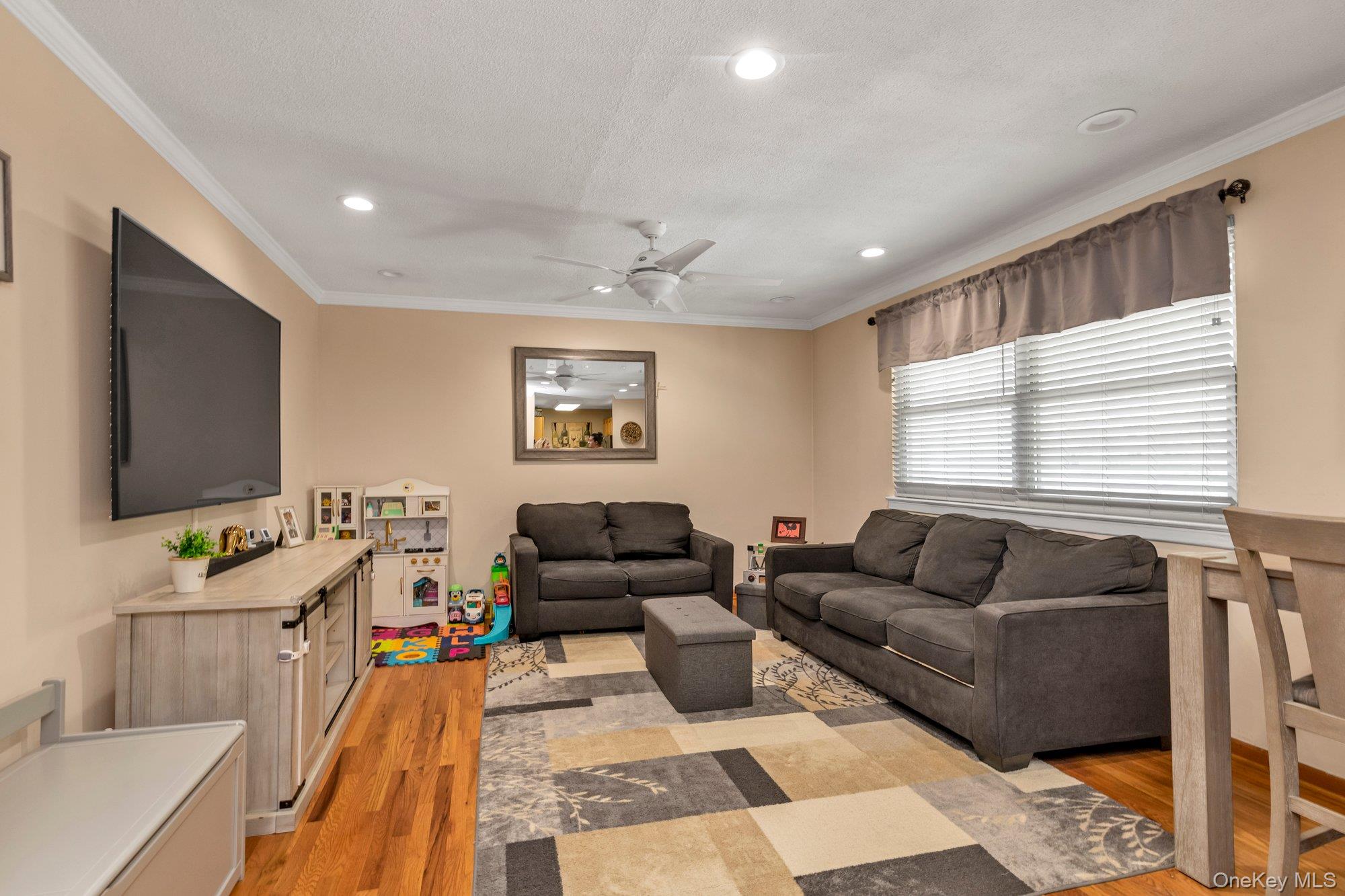 8224 Langdale Street # 138B, New Hyde Park, NY 11004