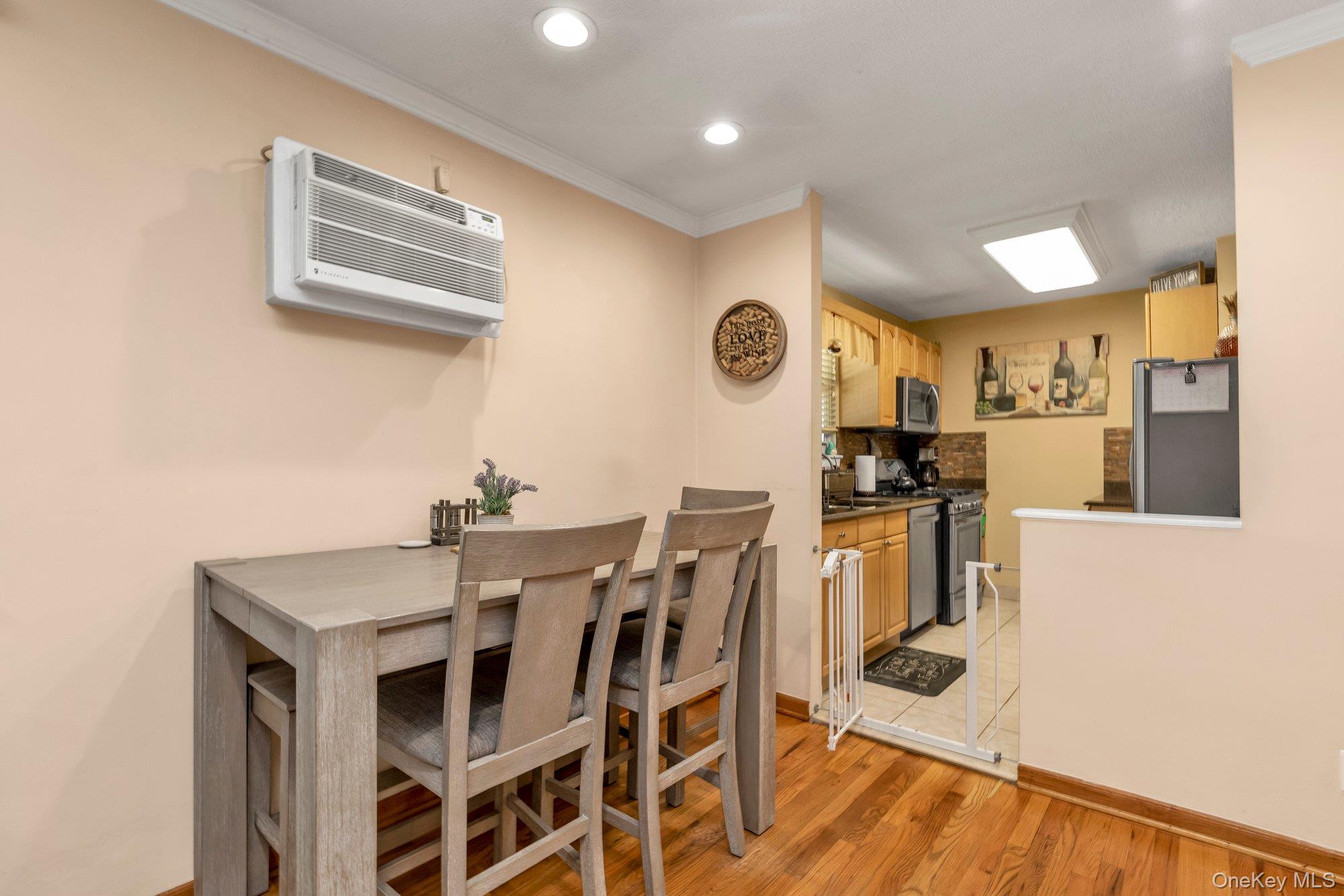 8224 Langdale Street # 138B, New Hyde Park, NY 11004