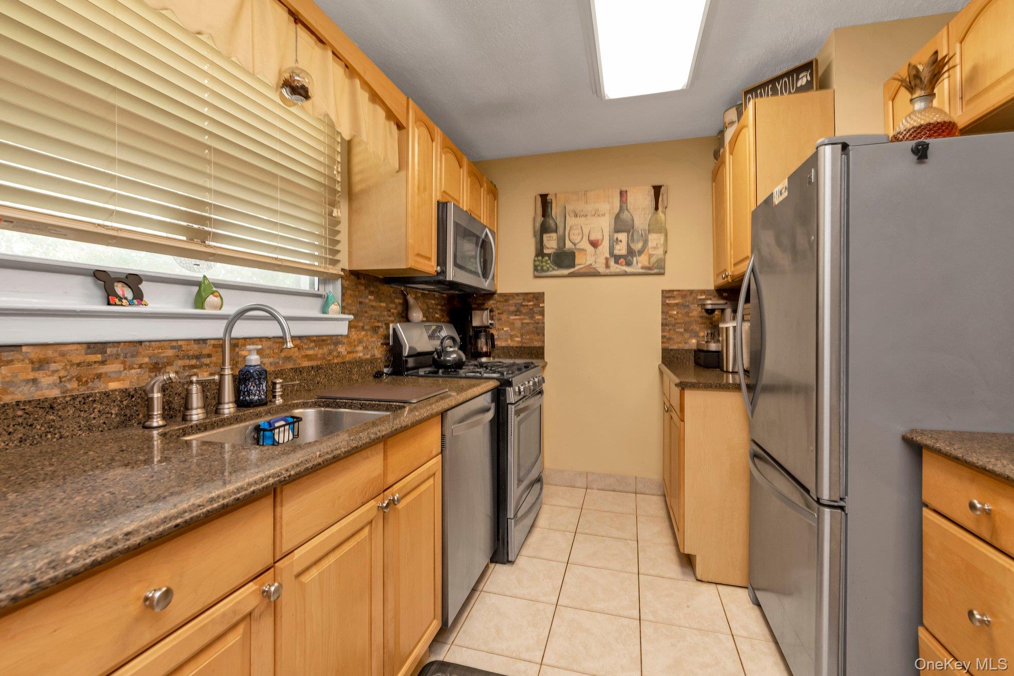 8224 Langdale Street # 138B, New Hyde Park, NY 11004