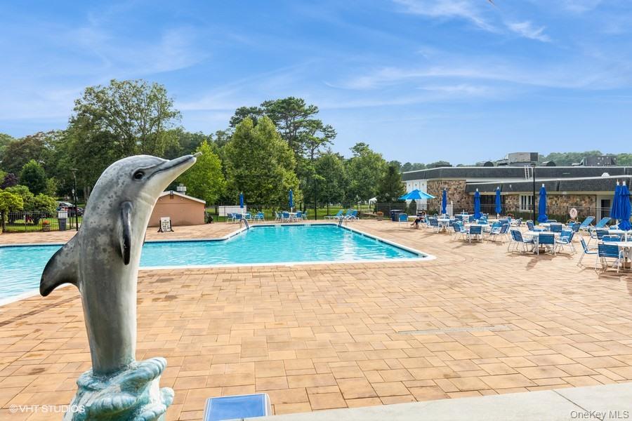 166 Ventry Court # B, Ridge, NY 11961