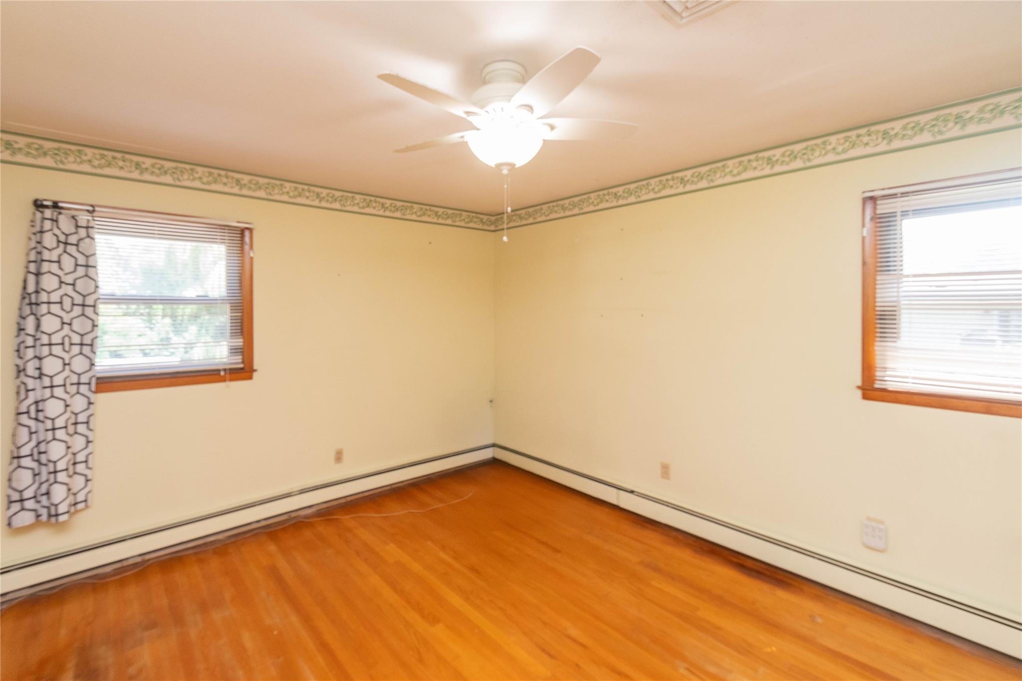 12 Oxford Road, New Windsor, NY 12553