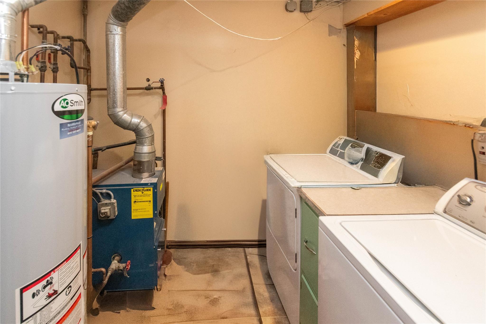 12 Oxford Road, New Windsor, NY 12553