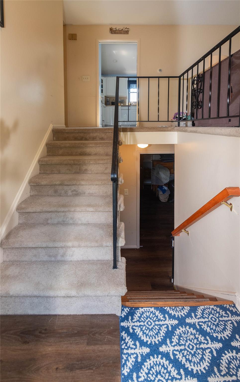 12 Oxford Road, New Windsor, NY 12553