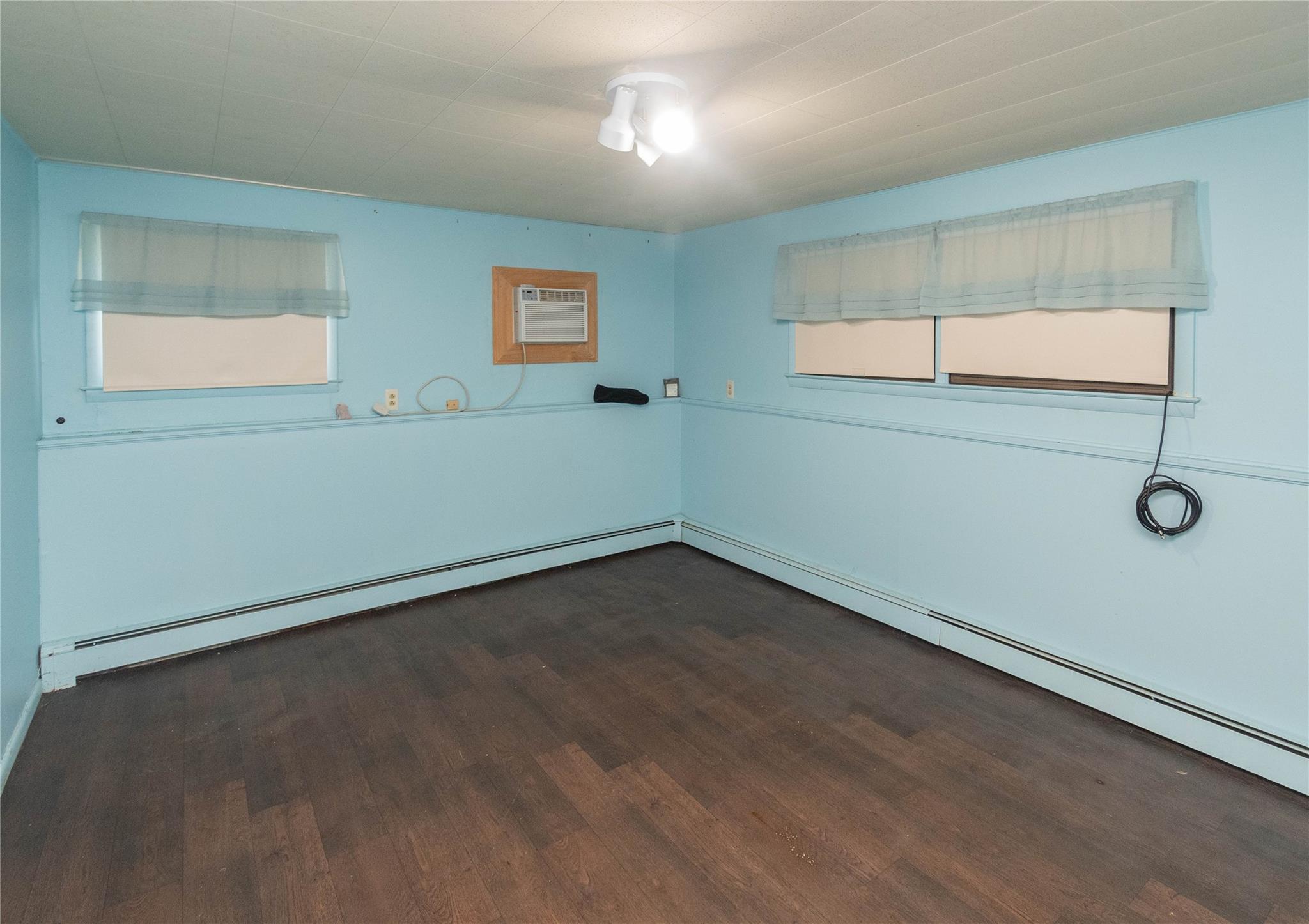 12 Oxford Road, New Windsor, NY 12553