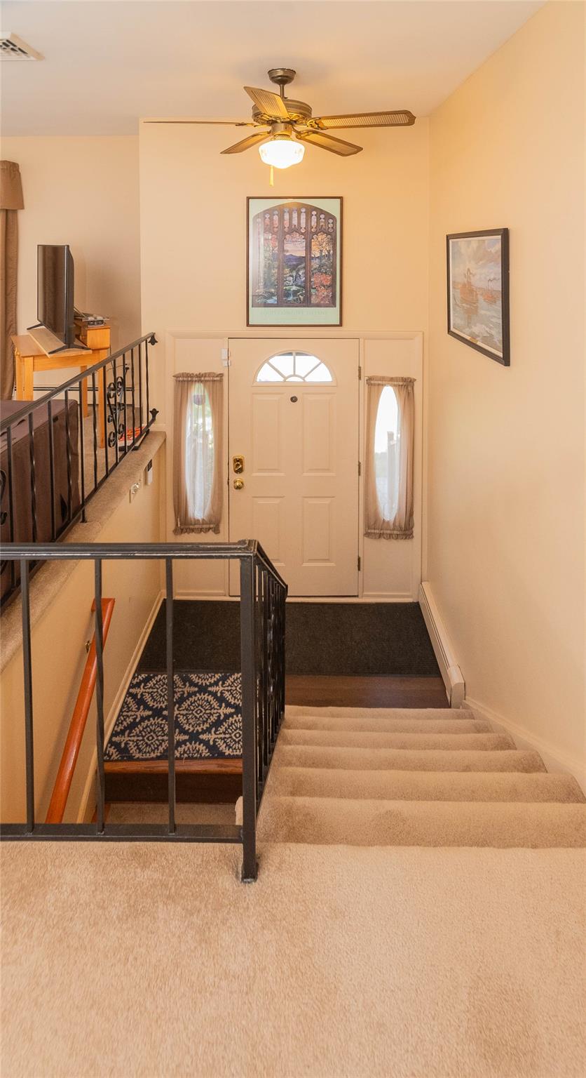 12 Oxford Road, New Windsor, NY 12553