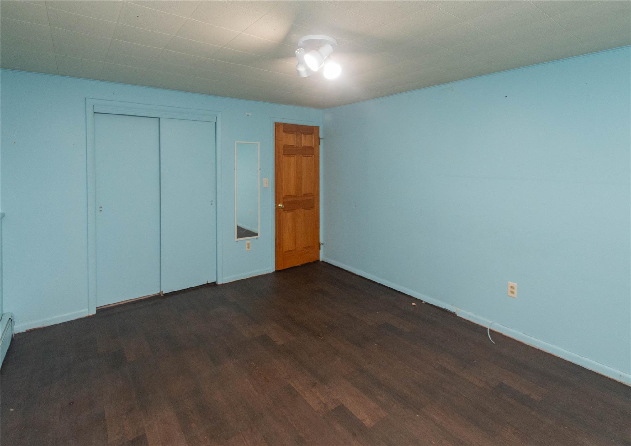 12 Oxford Road, New Windsor, NY 12553