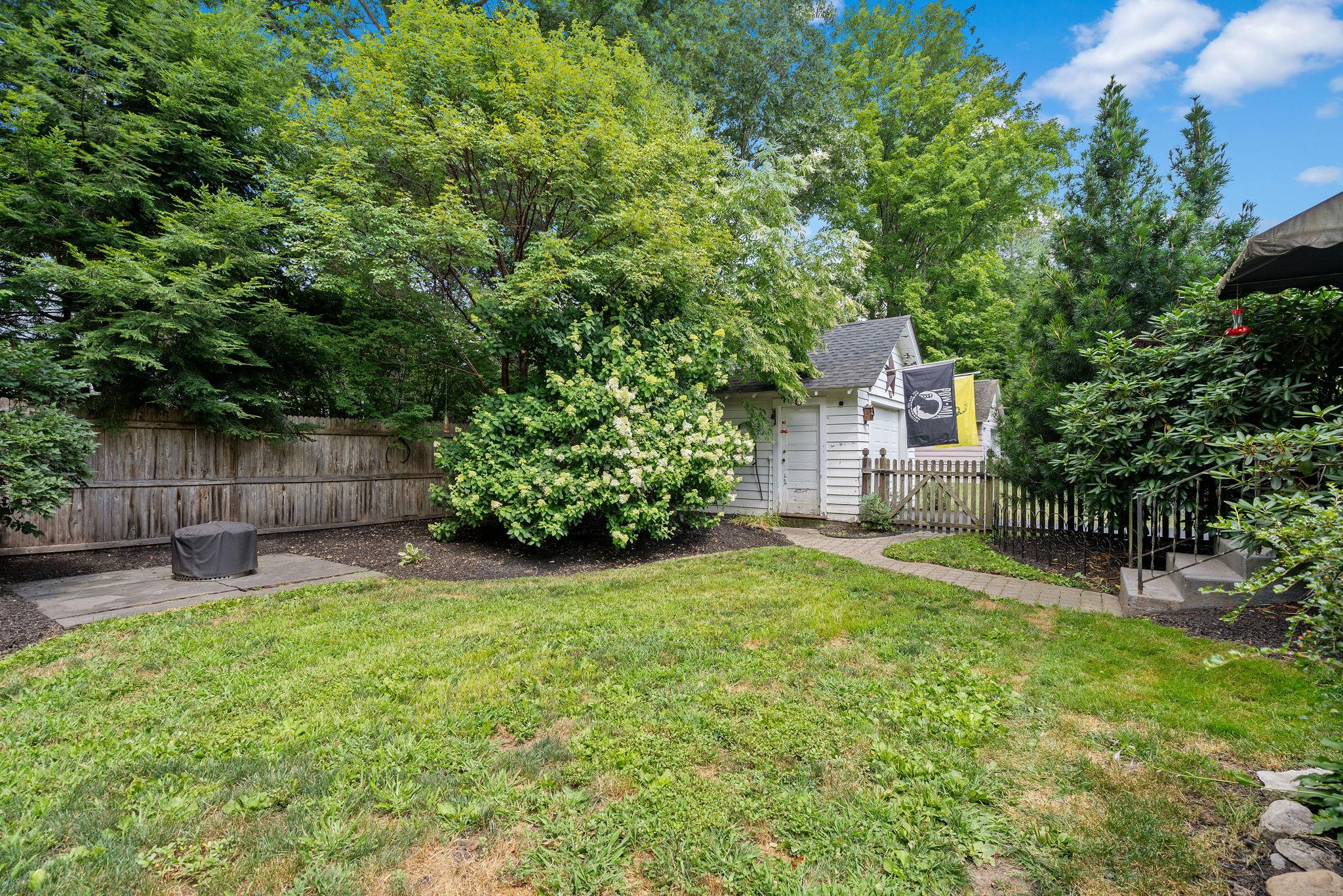 8 Hillcrest Avenue, Ellenville, NY 12428