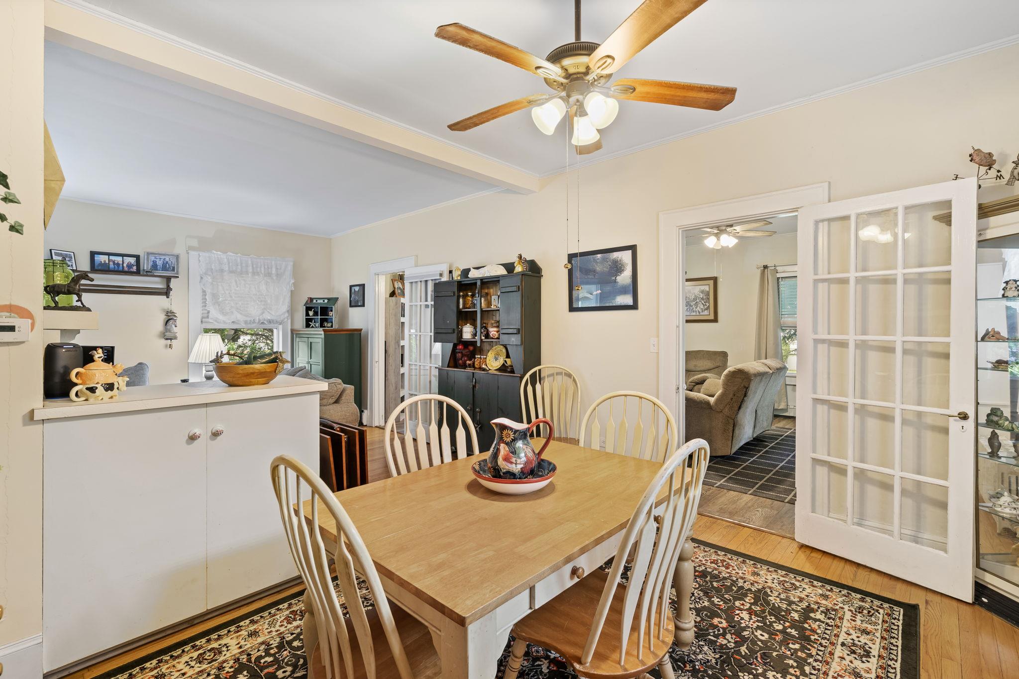 8 Hillcrest Avenue, Ellenville, NY 12428