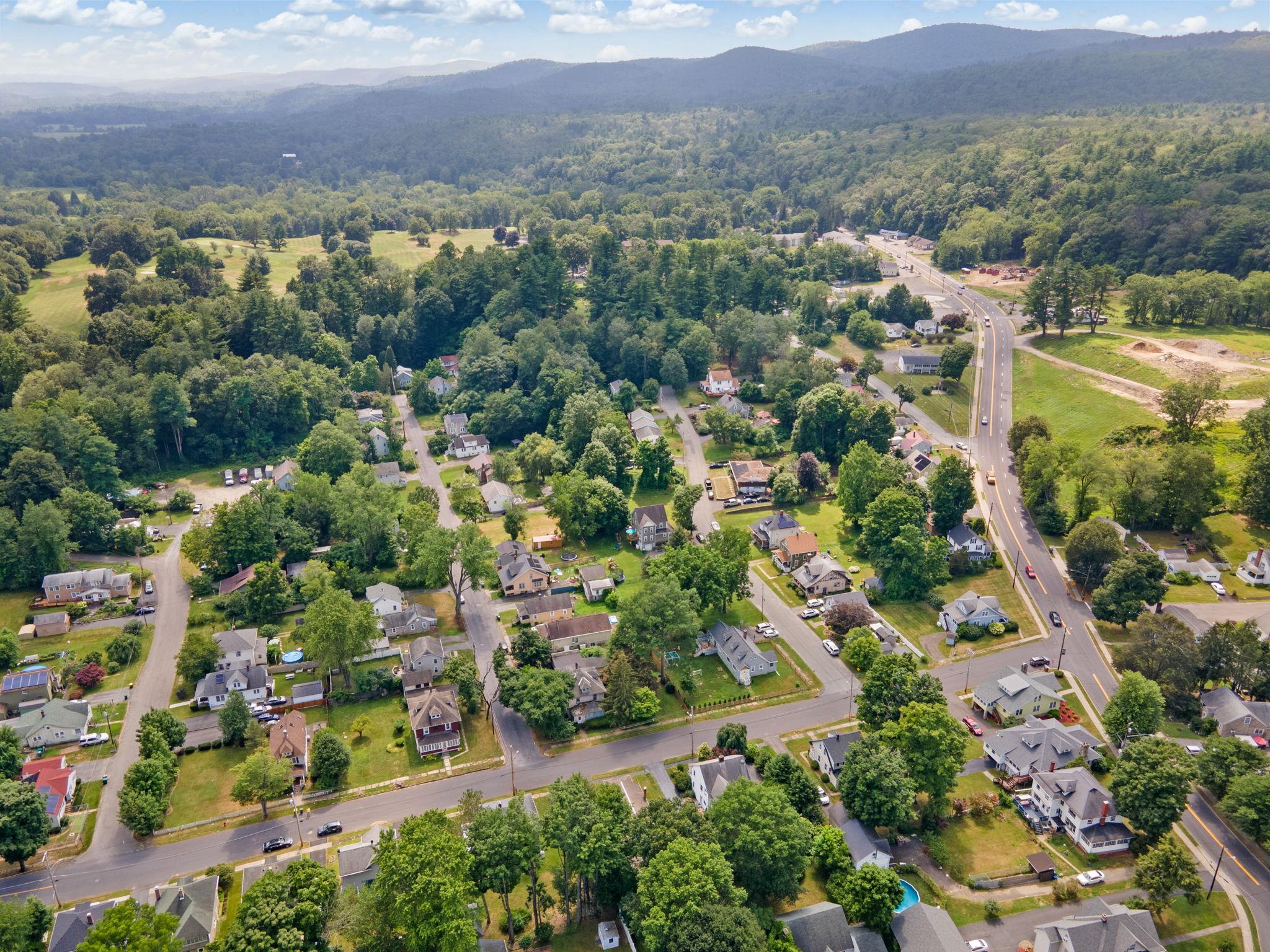 8 Hillcrest Avenue, Ellenville, NY 12428