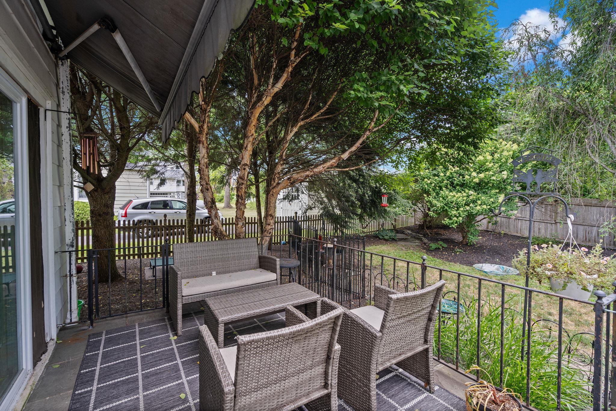 8 Hillcrest Avenue, Ellenville, NY 12428