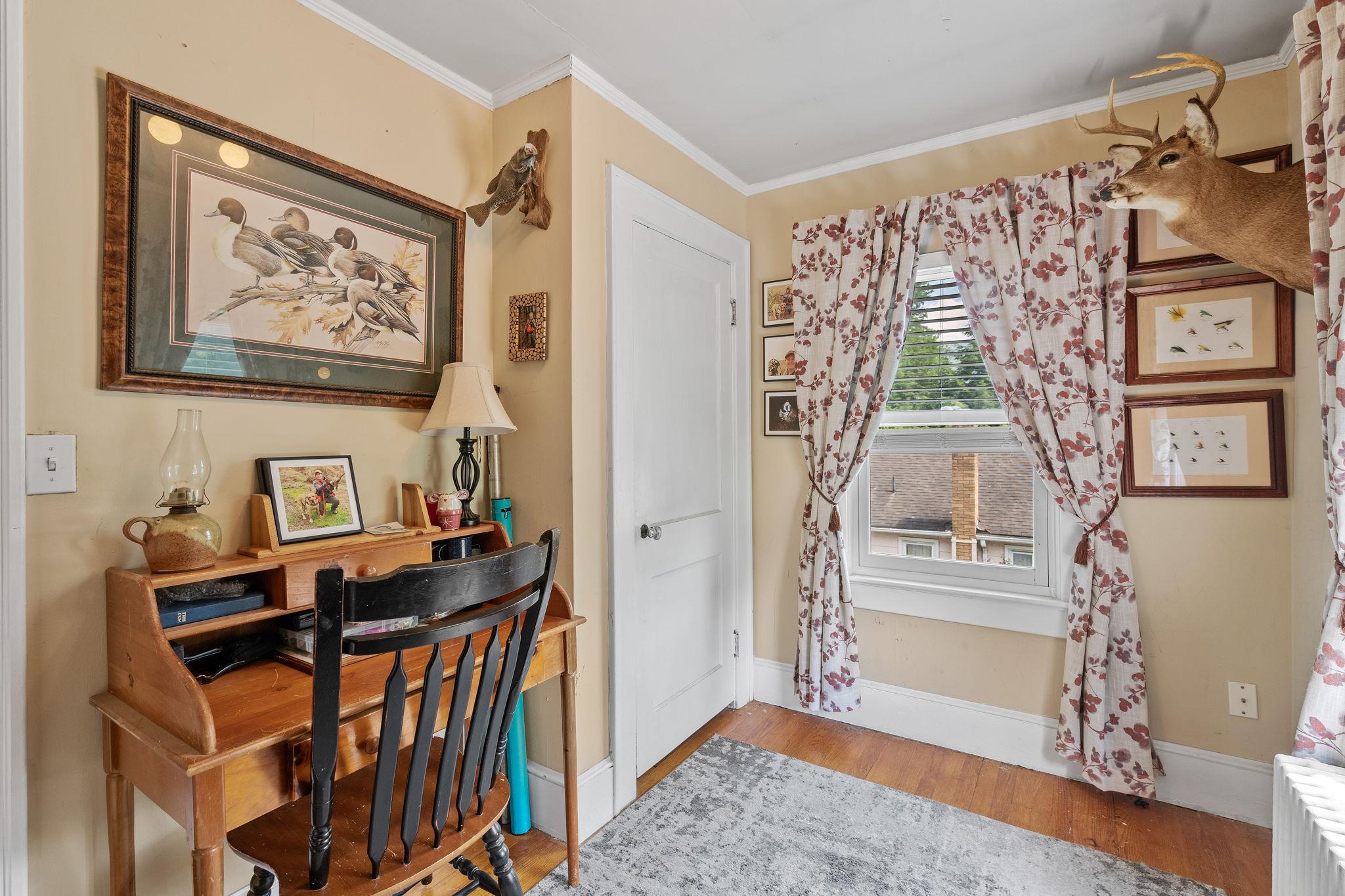 8 Hillcrest Avenue, Ellenville, NY 12428