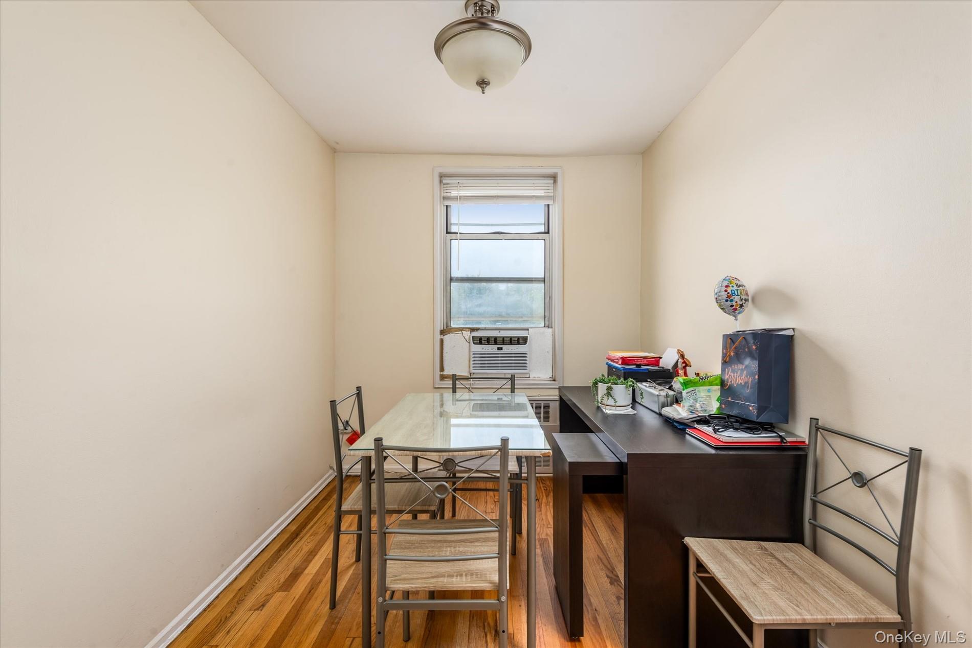 60-11 Broadway # 3L, Woodside, NY 11377