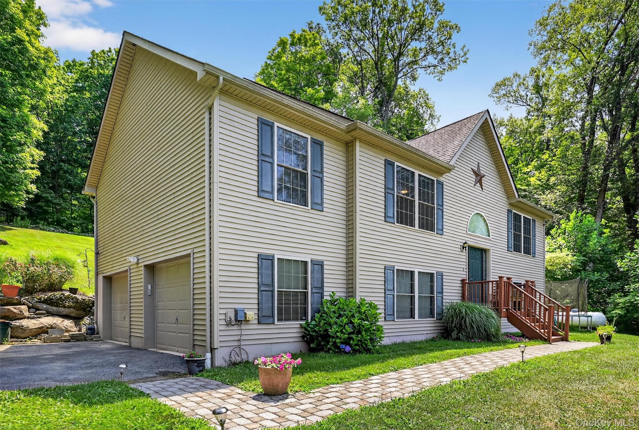 1974 St Rte 32, New Windsor, NY 12553