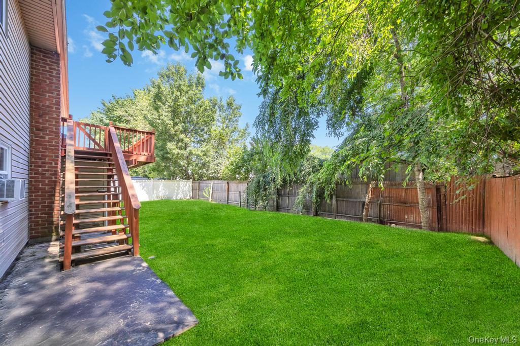 371 W 20th Street, Deer Park, NY 11729