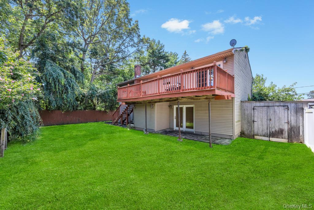 371 W 20th Street, Deer Park, NY 11729