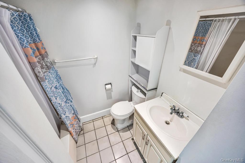 371 W 20th Street, Deer Park, NY 11729