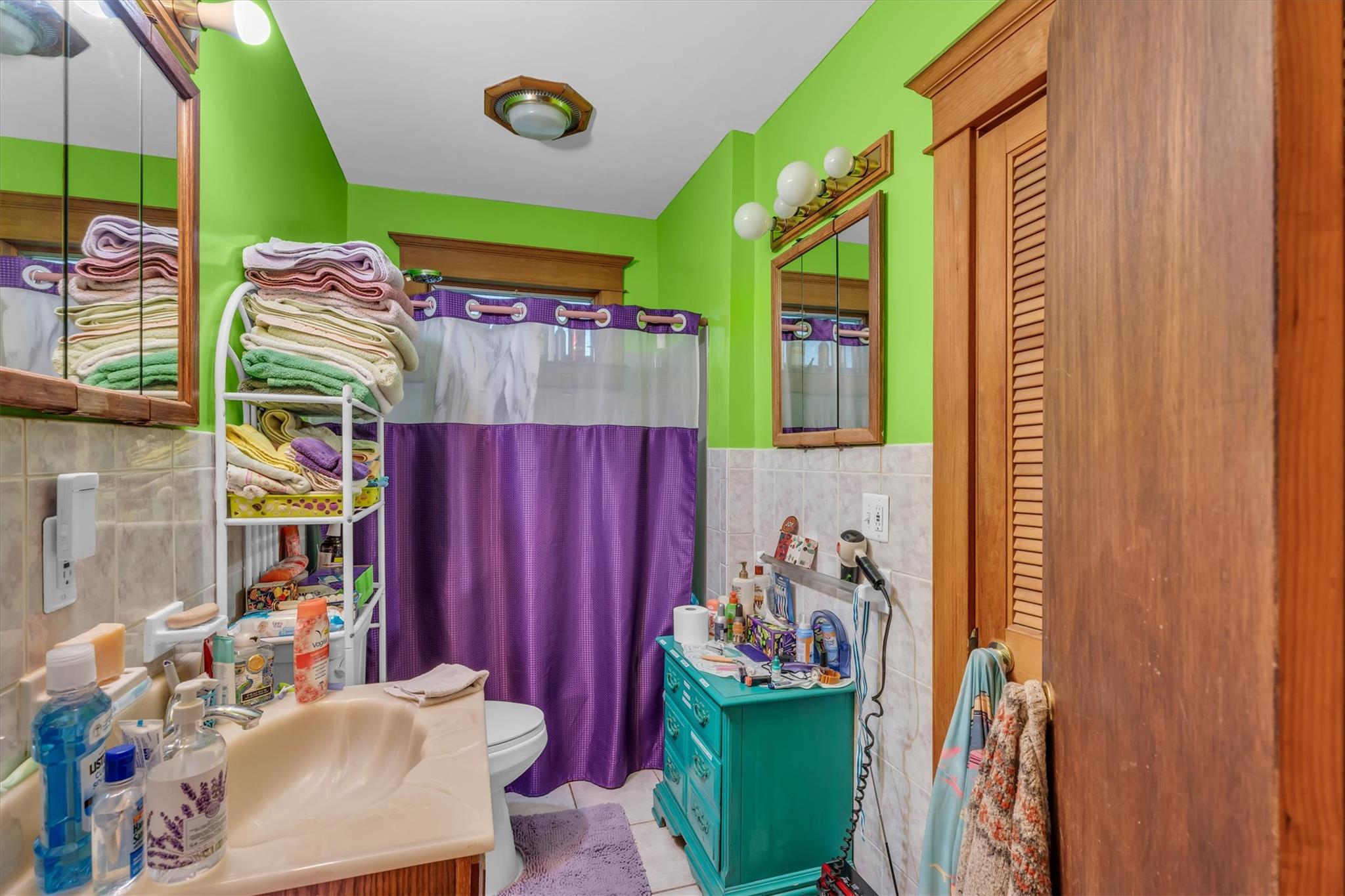 14 Gilbert Street, Patchogue, NY 11772